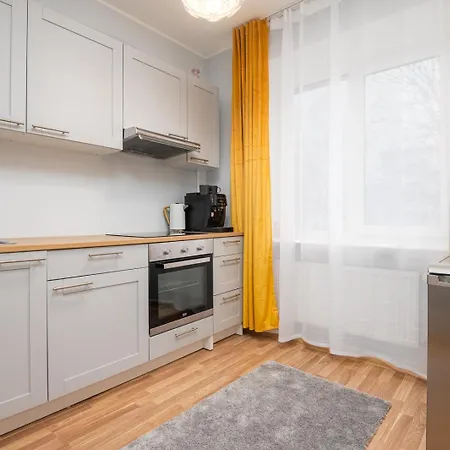 Apartment Kahe Magamistoaga Suedalinna Korter Parnu